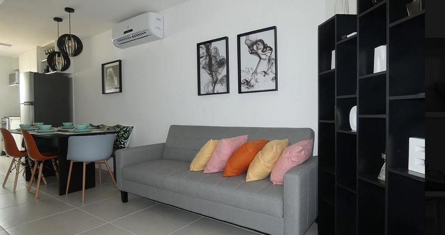 Apto Guarajuba Praia Condominio Porto Smeralda-100 Metros Da Praia Екстериор снимка