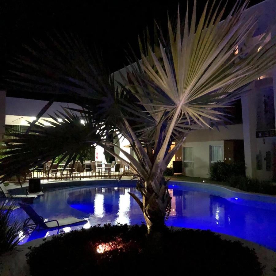 Apto Guarajuba Praia Condominio Porto Smeralda-100 Metros Da Praia Екстериор снимка