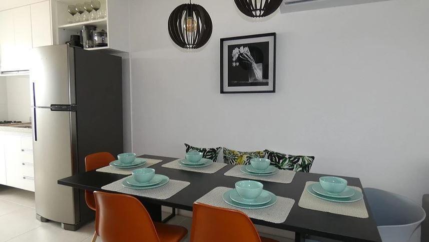 Apto Guarajuba Praia Condominio Porto Smeralda-100 Metros Da Praia Екстериор снимка