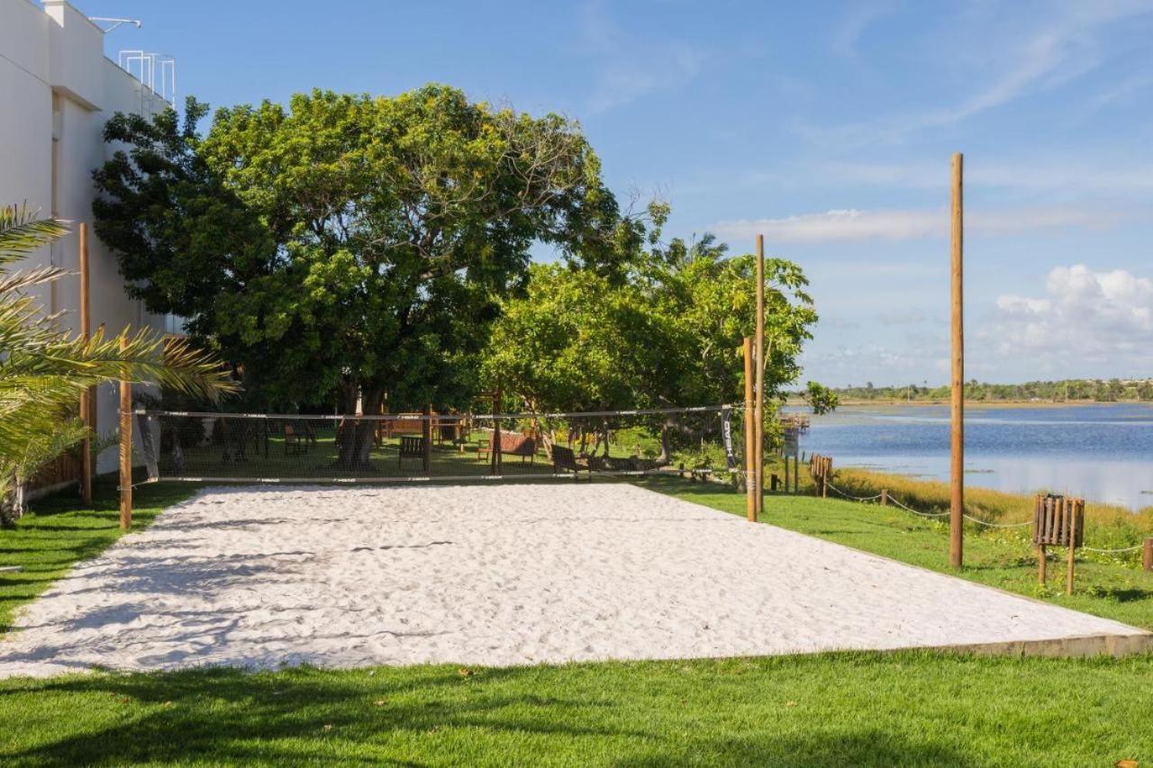 Apto Guarajuba Praia Condominio Porto Smeralda-100 Metros Da Praia Екстериор снимка